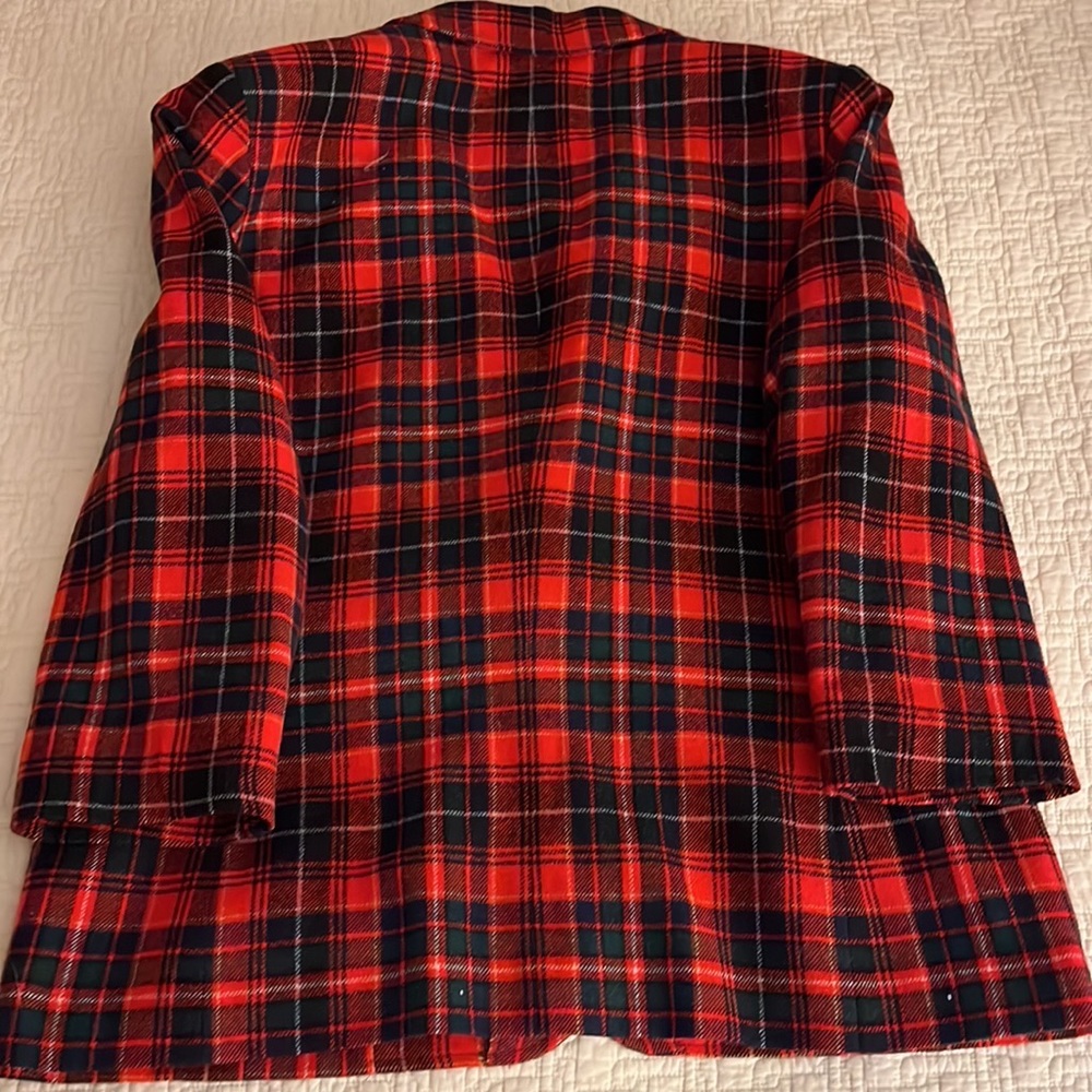 Woman’s Pendleton Woolen Mills Red Plaid Blazer‎ - Picture 2 of 6